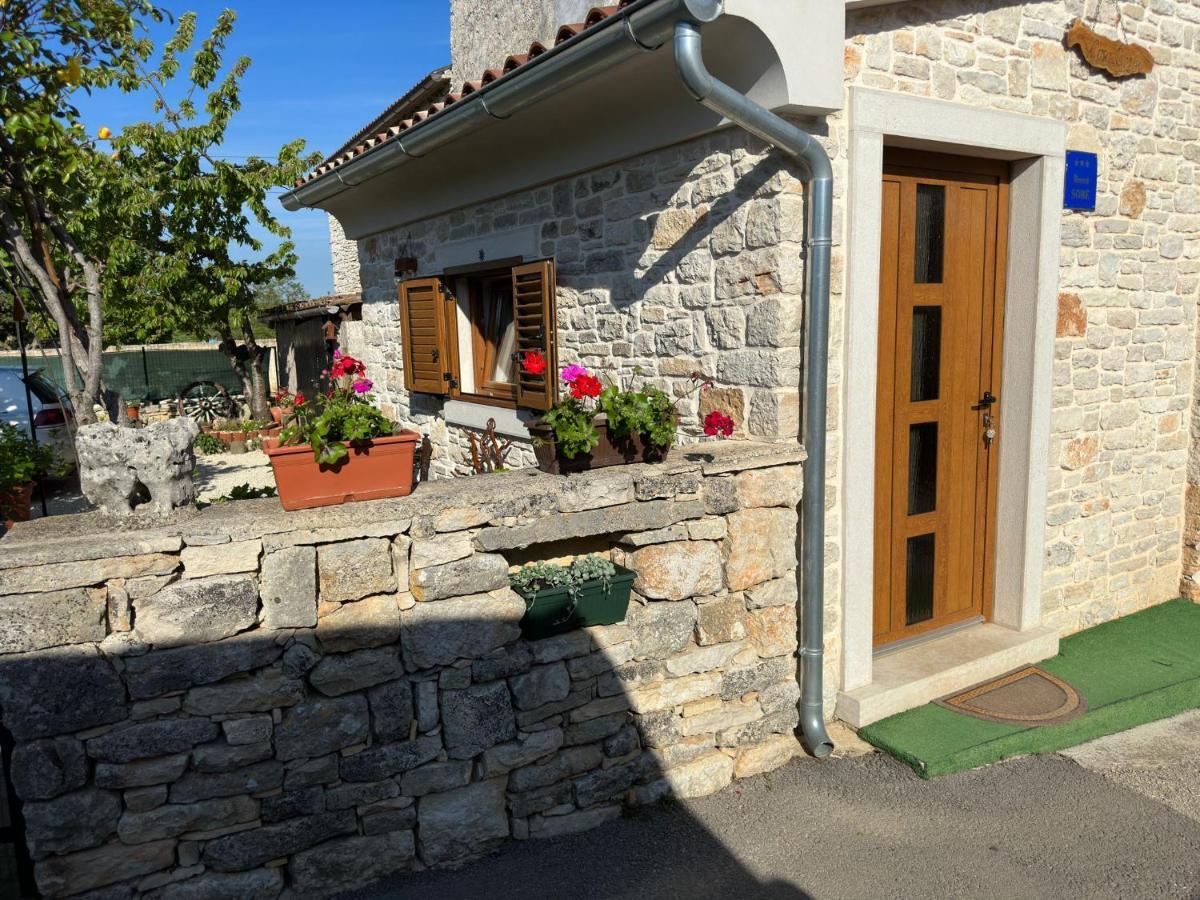 Casa Borgo Hotel Bale Exterior photo