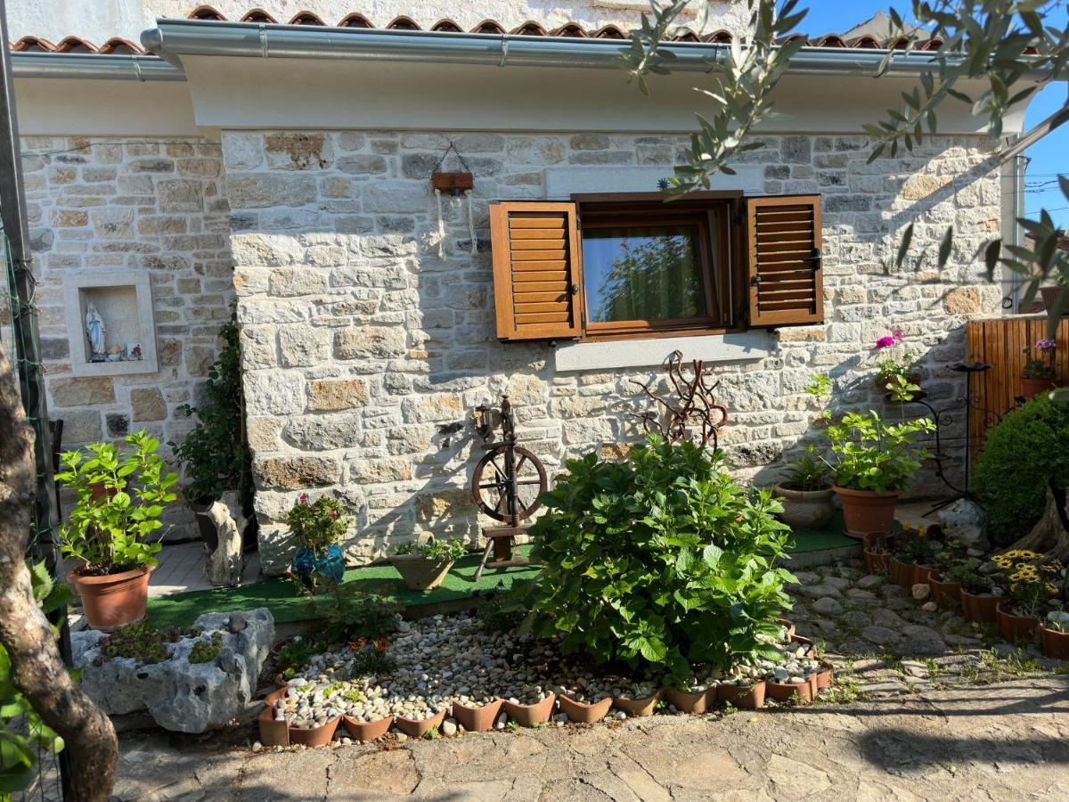 Casa Borgo Hotel Bale Exterior photo